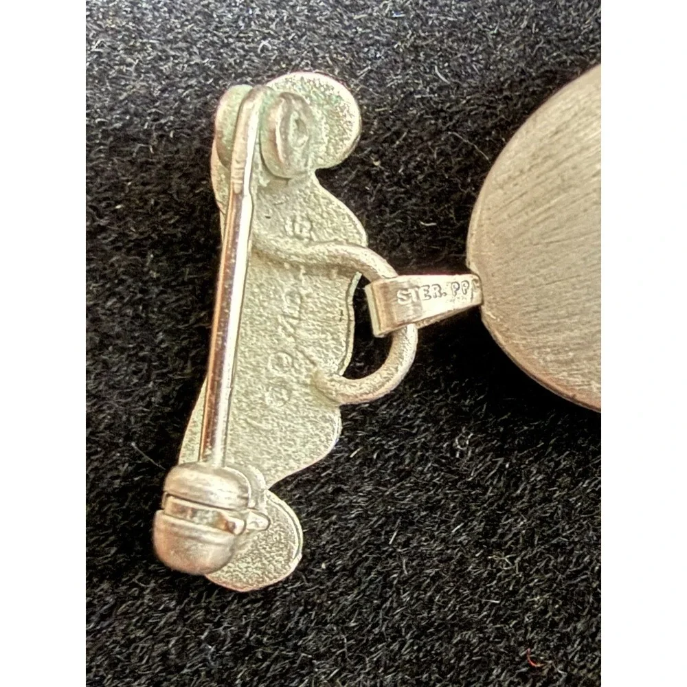 Vintage Princess Pride Sterling Silver Etched Heart Locket On Pin Brooch Hangs - Picture 6 of 8